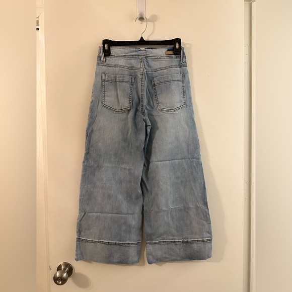 True Craft Wide Leg Flare Cropped Light Wash Jeans - Picture 2 of 7